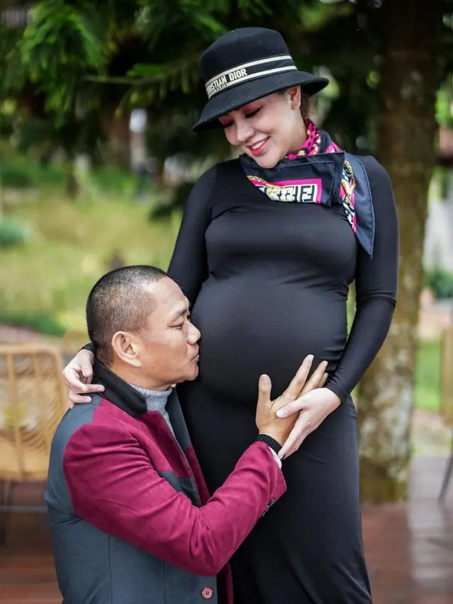 Segera Malahirkan Ini 7 Potret Maternity Shoot Bella Shofie Di