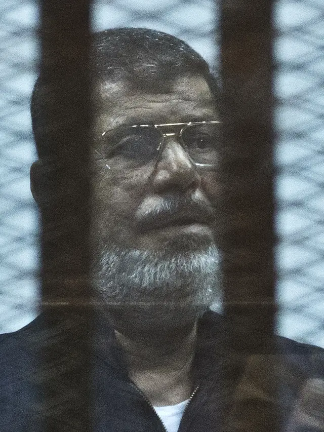 Momen Mohammed Morsi Jalani Sidang Sebelum Meninggal