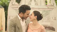 Gaya Kebaya Pasangan Ala Selebriti Modis, dari Jessica Mila sampai Marsha Timothy