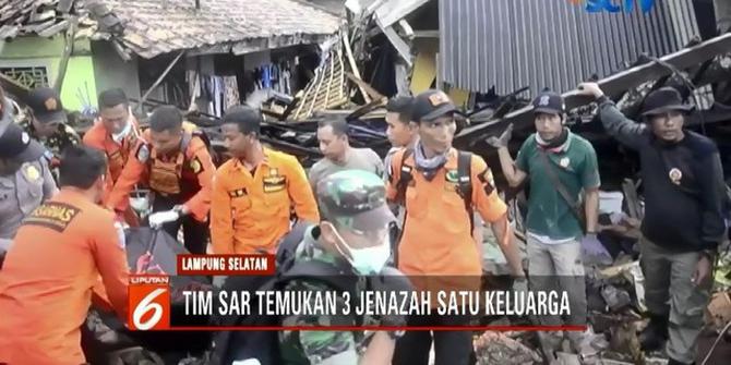 Tim SAR Temukan Jenazah Satu Keluarga Korban Tsunami di Lampung Selatan