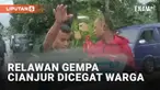Bantuan terus berdatangan pada korban gempa Cianjur, Jawa Barat. Namun belakangan viral insiden ketegangan antara relawan dan warga. Berawal dari mobil relawan yang dicegat sejumlah warga yang meminta bantuan.