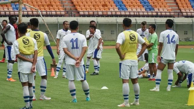 Latihan Persib