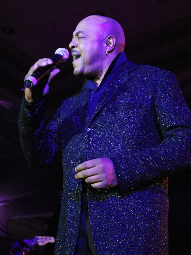Peabo Bryson pada 2007. (Jeff Gentner / Getty Images North America / Getty Images via AFP)