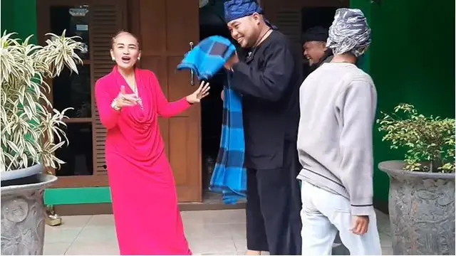 8 Potret Rumah Lilis Karlina, Penuh Benda Klenik Hingga Lukisan Nyi Roro Kidul
