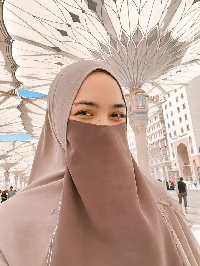 Potret Citra Kirana Saat Umrah, credit: @citraciki