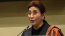 Menteri Kelautan & Perikanan, Susi Pudjiastuti memberikan pidato pada pembukaan Rapat  Kepatuhan dan Penegakan Komite INTERPOL Lingkungan (ECEC) di Singapura, (16/11/2015). Rapat ini digelar dari 16-18 November. (AFP PHOTO/ROSLAN RAHMAN)
