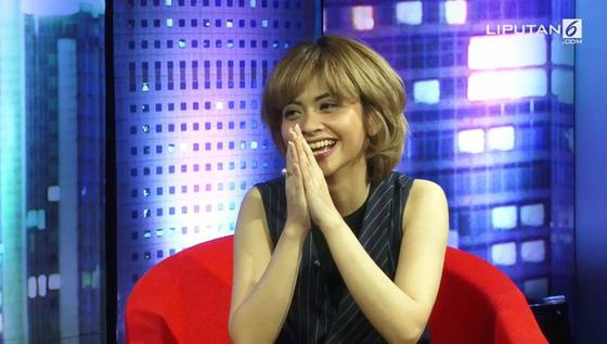 DEAR HATERS: Saat Kecil, Tiwi Pernah Bikin Cowok Berdarah