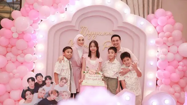 6 Potret Putri Zulhas dan Zumi Zola Rayakan Ultah Anak, Kompak dengan Nuansa Pink
