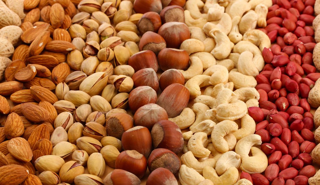 Selain kaya akan protein, omega 3, dan asam lemak, kacang memiliki kandungan yang baik untuk membuat suasana hati lebih baik. Kacang juga baik untuk kinerja otak karena meningkatkan konsentrasi sehingga menjadi lebih optimal dalam bekerja. (Istimewa)