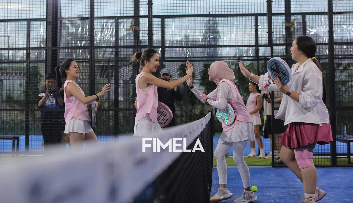 Agenda ini menjadi  pembuka rangkaian Fimela Fit & Fun with Lifebuoy. Tentunya ajang ini jadi momentum terbaik untuk saling terhubung dan juga quality time, agar tetap segar, sehat, dan percaaya diri.