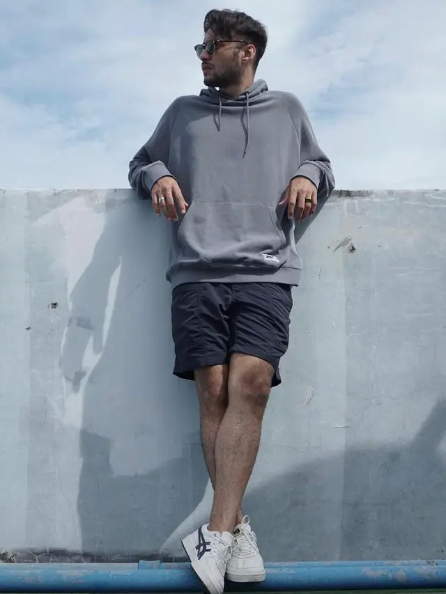 Masuk Nominasi Pria Tertampan di Dunia, Ini 9 Gaya Stylish Refal Hady yang Bisa Jadi Inspirasi