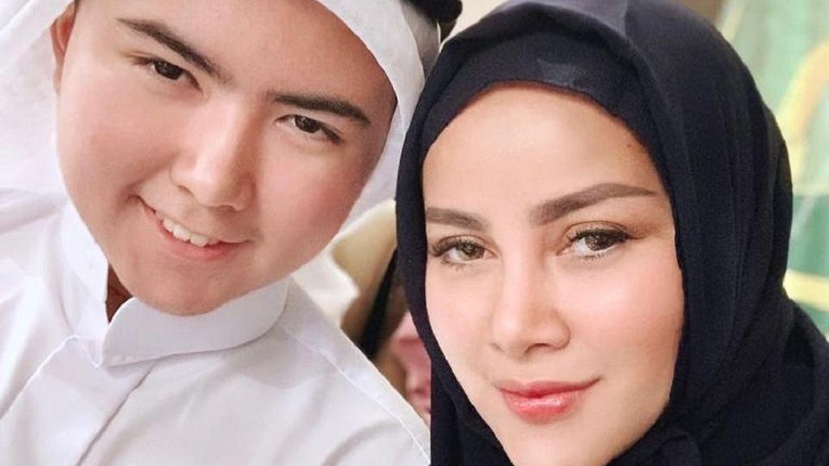 Ketampanan Sean Mikael Alexander, Putra Olla Ramlan yang Jadi Sorotan Lifestyle