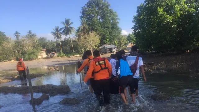 Kapal Motor (KM) Izhar terbakar di Perairan Desa Tapulaga, Kecamatan Soropia, Kabupaten Konawe, Sabtu (17/8/2019) sekitar pukul 10.15 Wita.
