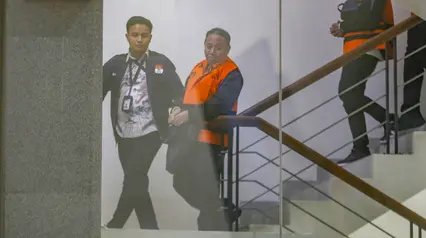 Rektor Unsoed Akhmad Sodiq Resmi Ditahan KPK