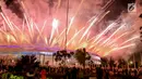 Suasana diluar stadion saat penutupan SEA Games 2017 di Stadion Bukit Jalil, Malaysia, Rabu (30/8). Pesta olahraga negara-negara di Asia Tenggara resmi ditutup dan SEA Games selanjutnya akan digelar di Filipina pada 2019. (Liputan6.com/Faizal Fanani)