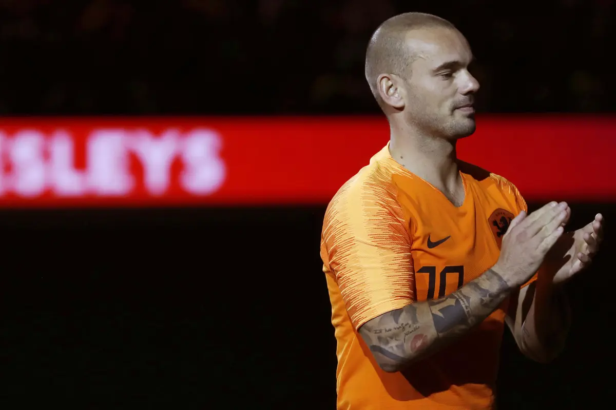 Wesley Sneijder, Pensiun, Belanda