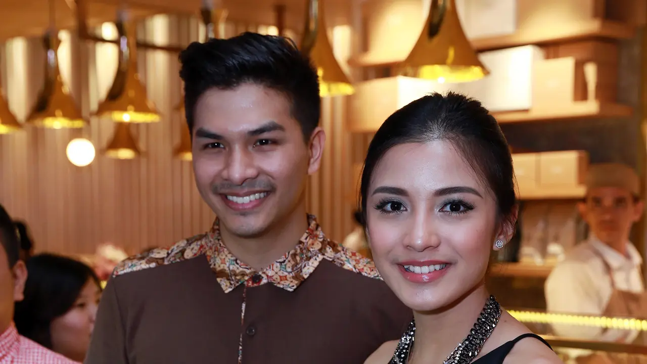 Glenn Alinskie dan Chelsea Olivia