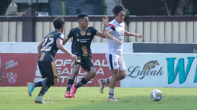 Arema FC Vs Dewa United di BRI Liga 1 2022/2023