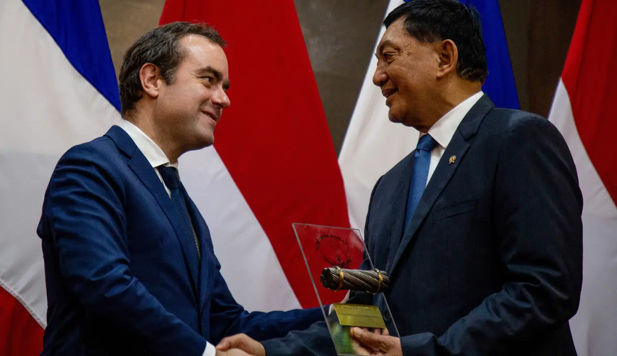 Pertemuan kedua Menteri Pertahanan tersebut digelar secara tertutup. (ADITYA AJI/AFP)