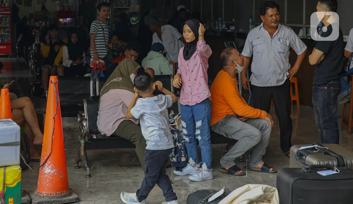 Kemenhub juga memastikan sarana dan prasarana transportasi pendukung perayaan dan libur Nataru 2024/2025 sudah siap. (Liputan6.com/Angga Yuniar)