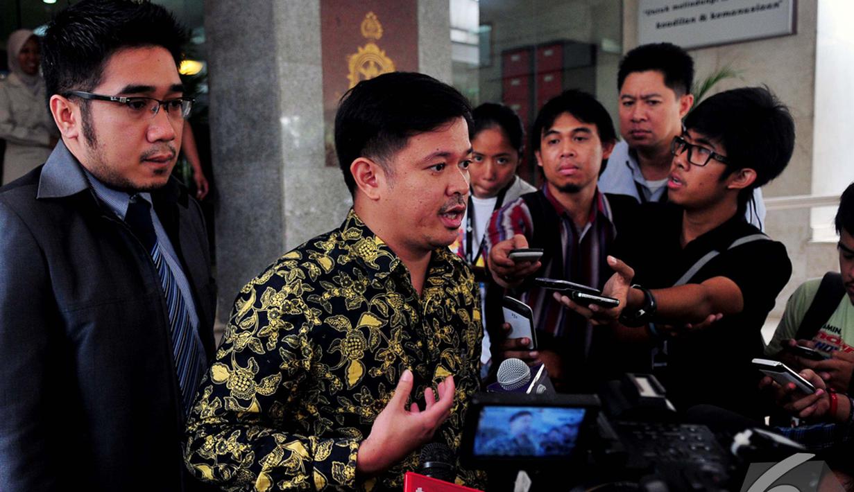 Andreas Nahot Silitonga mengaku akan fokus terlebih dahulu mengajukan laporan ke PTUN terkait keputusan Kementerian Hukum dan HAM yang mengesahkan PPP versi Romi, Jakarta, Rabu (29/10/2014) (Liputan6.com/Johan Tallo)