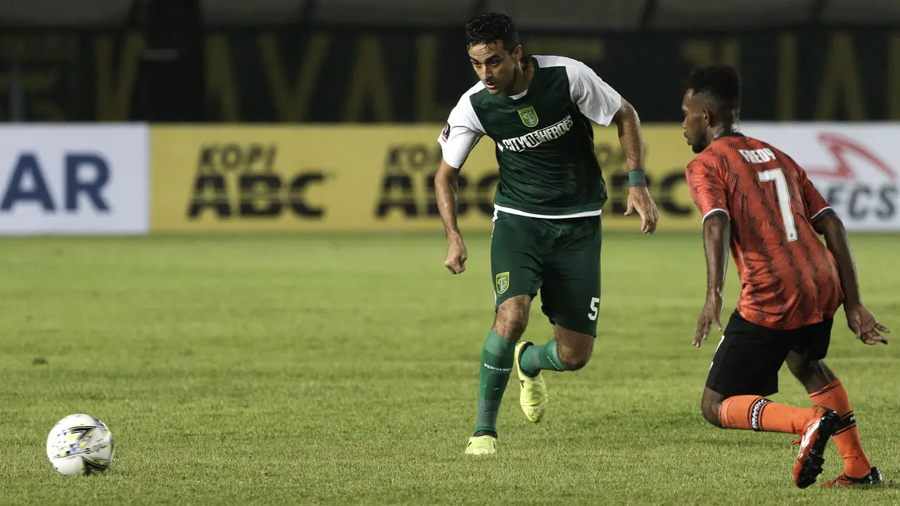 Bek Persebaya Surabaya, Otavio Dutra