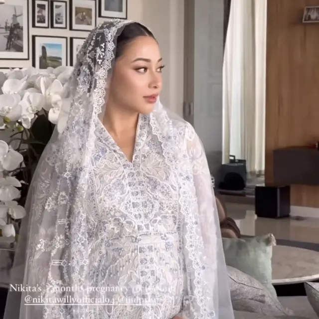 6 Potret Glowing Nikita Willy dengan Fresh Makeup Look saat Tasyakuran 4 Bulan Kehamilan