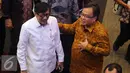 Menkumham Yasonna Laoly (kiri) dan Menteri PPN/Kepala Bappenas Bambang Brodjonegoro mengikuti raker bersama Bangar di Jakarta, Kamis (29/9). Pemerintah dan DPR menyepakati postur sementara RUU APBN Tahun Anggaran 2017. (Liputan6.com/Johan Tallo)