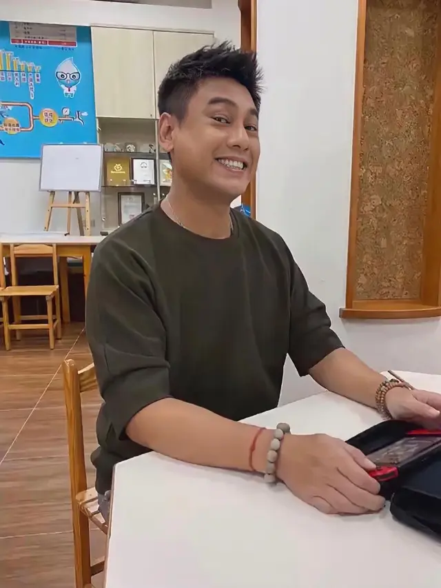 6 Potret Terbaru Ken Zhu 'Meteor Garden', Akui Kini Minim Penghasilan