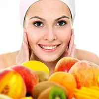 Bukan hanya berguna untuk kesehatan, buah juga sangat berperan penting untuk kecantikan loh.