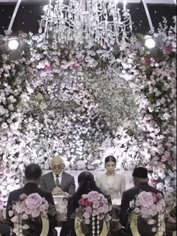 Momen Bahagia Deddy Corbuzier dan Sabrina Chairunnisa Saat Menikah