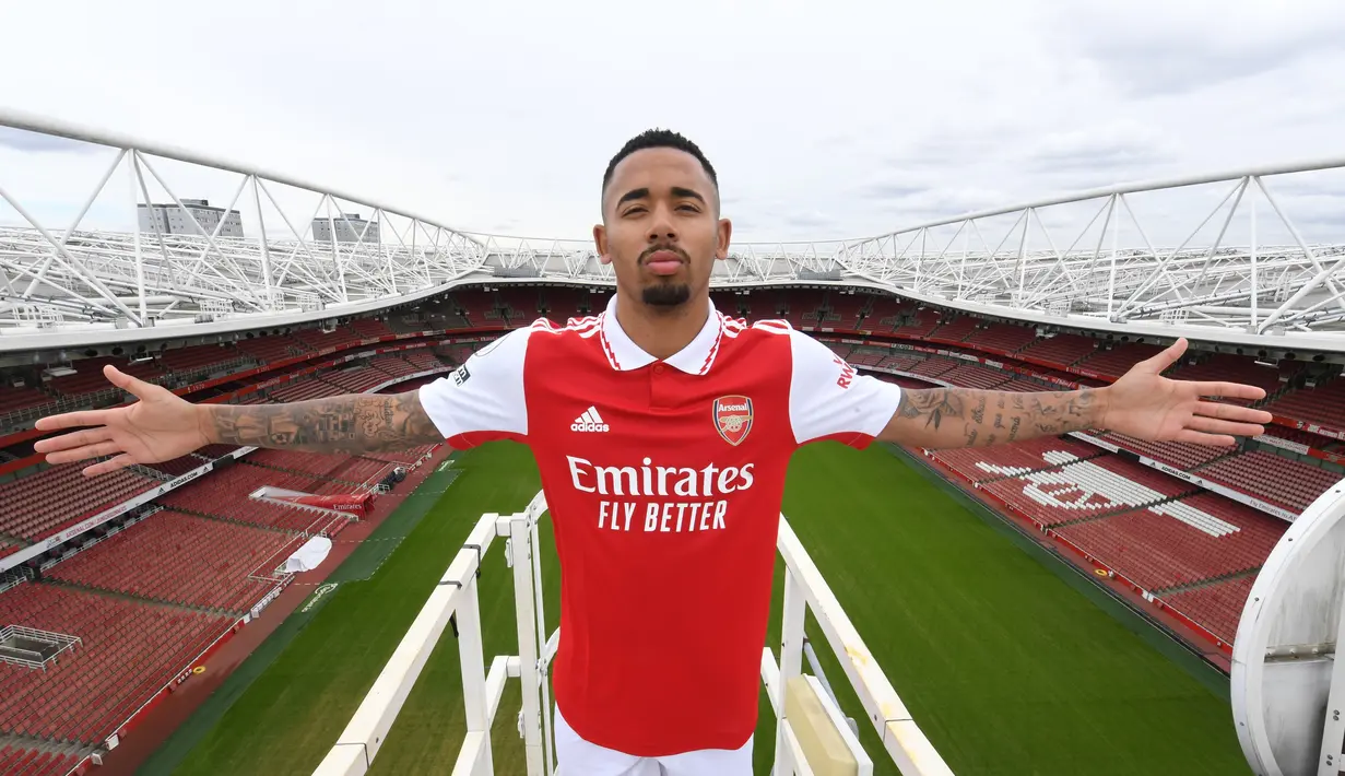 <p>Sang pemain direkrut dari Manchester City dengan harga 52 juta euro dengan durasi kontrak selama lima tahun. (Foto: Twitter/Arsenal)</p>