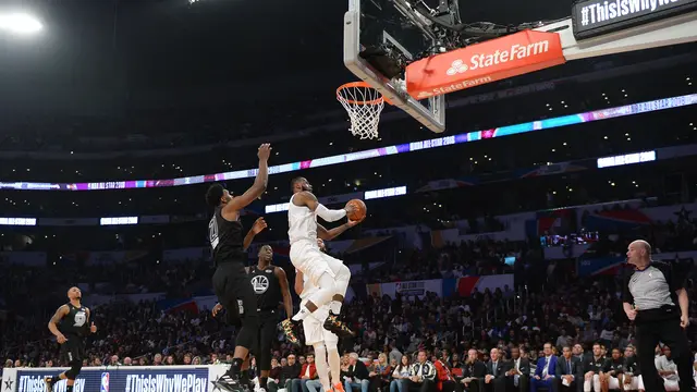 Aksi LeBron James