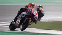 Enea Bastianini saat memenangkan balapan MotoGP Qatar 2022. (KARIM JAAFAR / AFP)