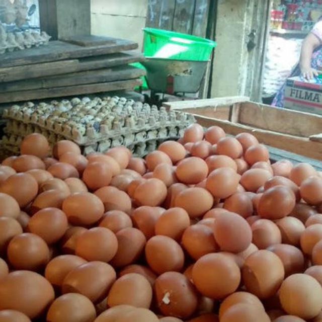 Harga Telur Ayam Masih Tinggi Di Pasar Rumput Bisnis Liputan6 Com