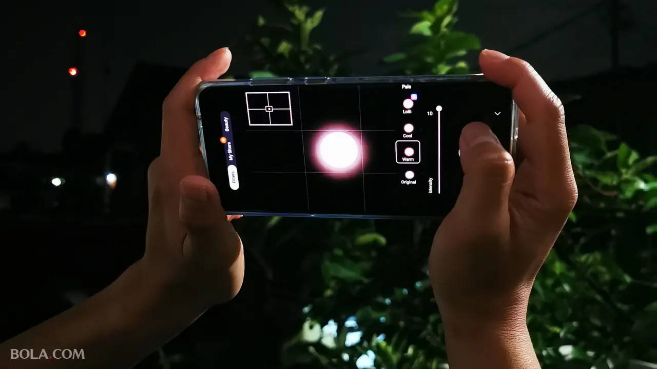 Ilustrasi memotret bulan dengan kamera Samsung Galaxy S20 Ultra