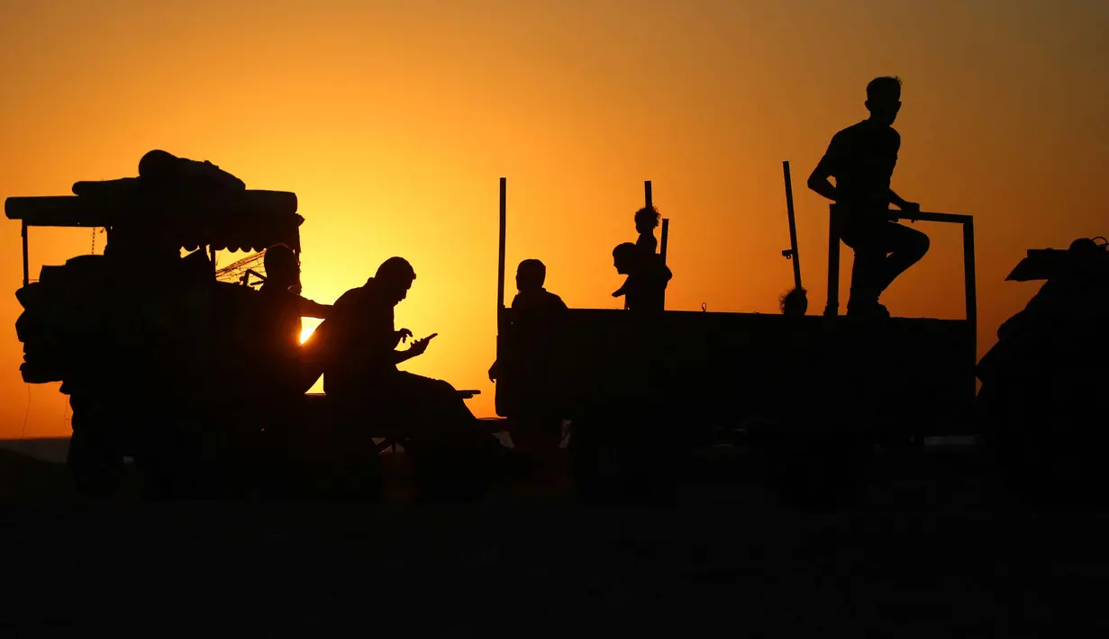 Untuk diketahui, sejak Oktober 2023, serangan Israel telah menghancurkan hampir seluruh bangunan di Gaza. Israel juga melakukan blokade masuknya bantuan yang berimbas pada beragam krisis kemanusiaan di Gaza, termasuk kelaparan dan kesehatan. Dan, lebih dari 65.000 warga Palestina tewas, yang kebanyakan perempuan dan anak-anak. (Eyad BABA/AFP)