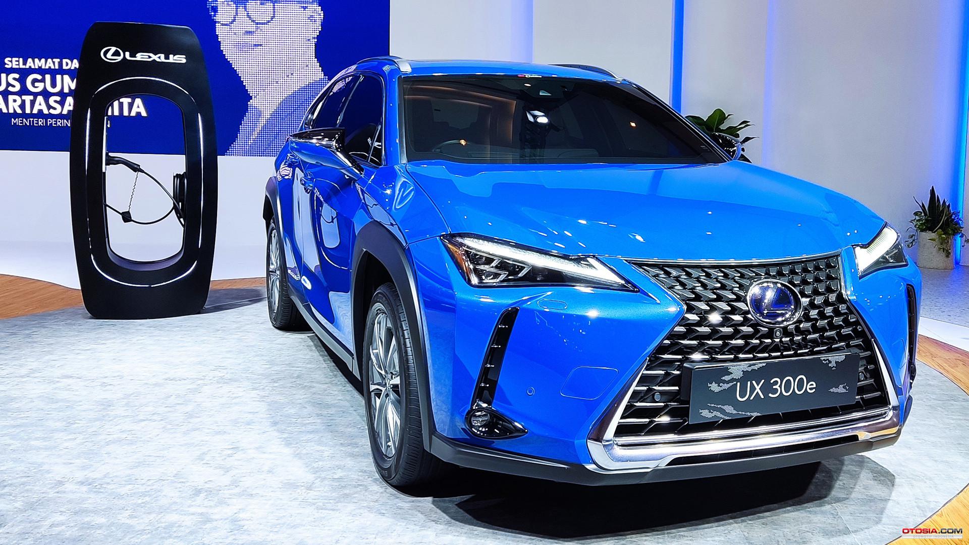 Lexus UX300e (Otosia.com/Arendra Pranayaditya)