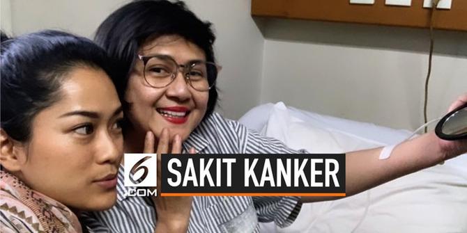 VIDEO: Prisia Nasution Beri Ria Irawan Dukungan Lawan Kanker