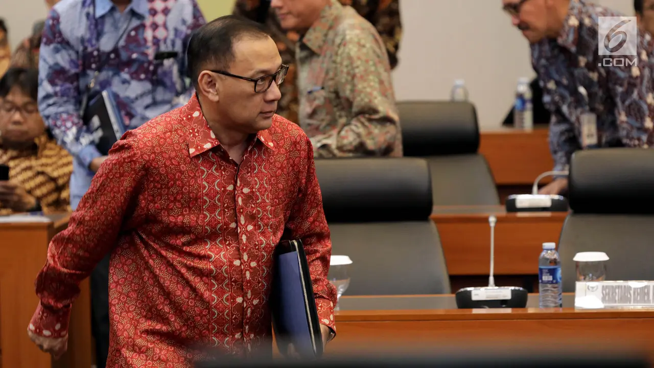 Sri Mulyani Bersama Gubernur BI Rapat Dengan Banggar DPR