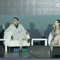 Raffi Ahmad dan Nagita Slavina bersama Nichkhun 2PM (Foto: WCIF via Twitter)