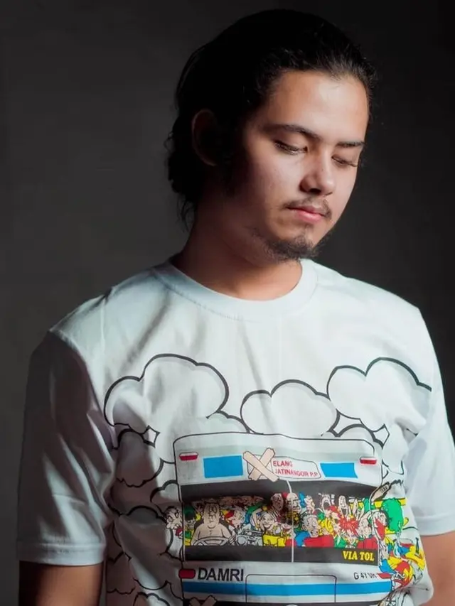 7 Potret Terbaru Aliando Syarief yang Disebut Mirip Erick Thohir, Bikin Pangling