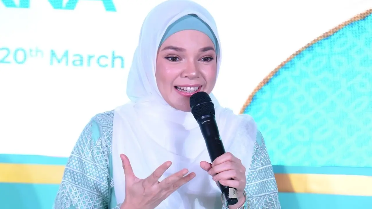 Dewi Sandra