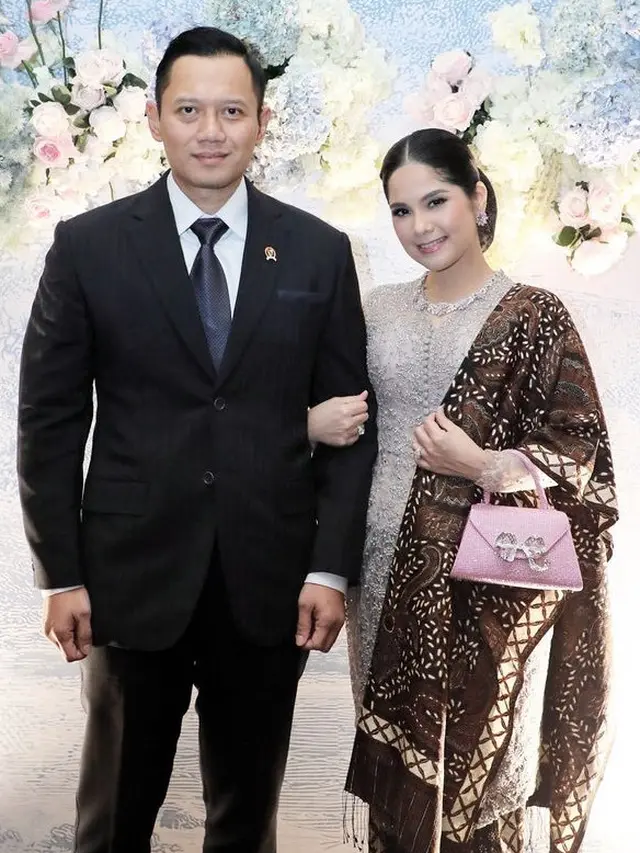 Adu Gaya Niena Kirana Istri Menteri Olahraga dan Annisa Pohan Istri Menteri ATR