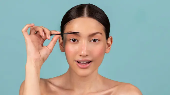 Menentukan bentuk alis yang cocok dengan bentuk tubuh