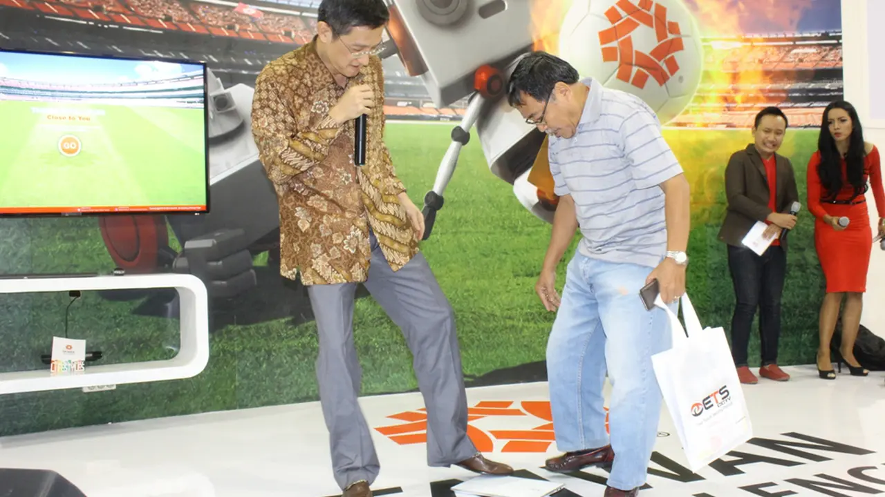 Waduh, Laptop Dibanting dan Diinjak-injak di Indocomtech