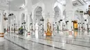 Masjid ini menjadi pusat kegiatan keagamaan dan saksi kejayaan Kerajaan Aceh. Masjid Raya Baiturrahman dibangun oleh Sultan Iskandar Muda, raja Aceh periode 1607-1636, pada 1612 M.  (AFP/CHAIDEER MAHYUDDIN)