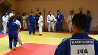 Atlet Blind Judo NPC Indonesia berlatih keras menjelang ASEAN Para Games 2023 Kamboja. (Bola.com/Dok NPC Indonesia)