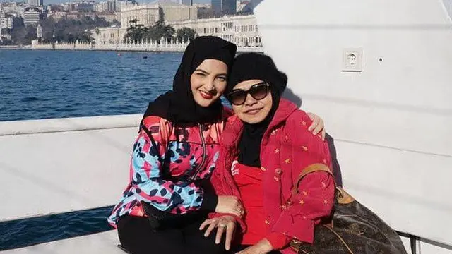 9 Artis Ini Dekat dengan Ibu Mertua, Ada Nagita Slavina dan Lesty Kejora