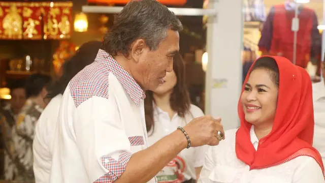 Calon Wakil Gubernur Jawa Timur Puti Guntur Soekarno